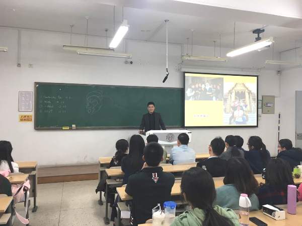 1499304591217611.jpg 每日大赛
研究生学术周末感悟京剧艺术.jpg